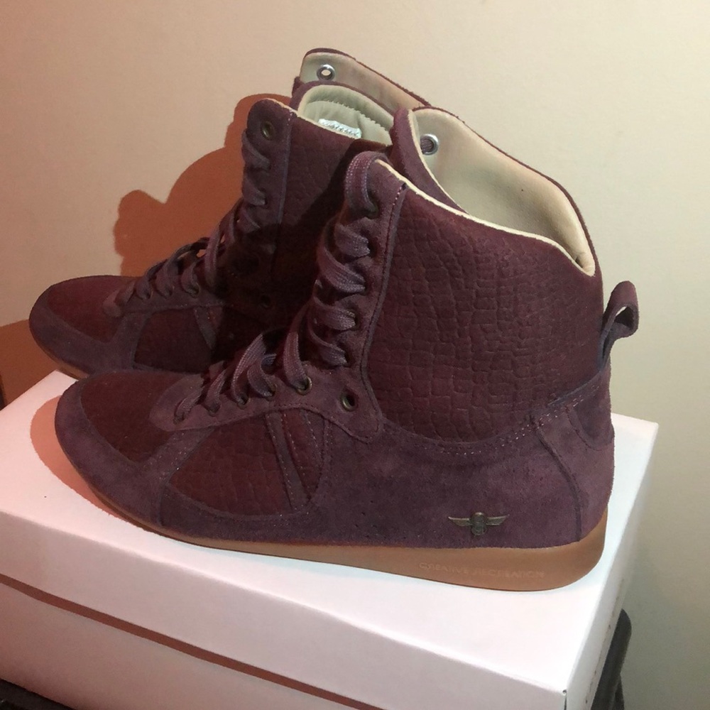 Woman’s booties Creative Recreation size 8.5